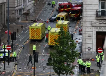 Kaos gjatë festës në Liverpul, shoferi përplas turmën, plagosen 27 persona