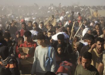 Kaos në Gaza, depoja ushqimore sulmohet nga turma e uritur
