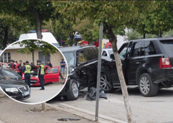 Aksident zinxhir në Fier, përplasen katër automjete