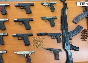 Trafikimi i armëve të zjarrit nga Kosova në Shqipëri, zbulohet një nga bazat e grupit