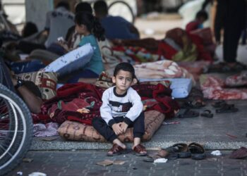 Gaza në agoni: Fëmijët flenë të uritur, sistemi shëndetësor në kolaps