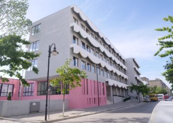 “S’do bëjnë masakër në klasë të 7-të!”/ Drejtori shmang denoncimin për bullizimin e nxënësit në Durrës