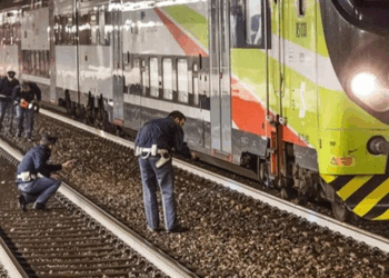 19-vjeçari italo-shqiptar humb jetën pasi u përplas nga treni, tragjedia para syve të miqve