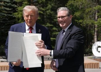 Trump firmos uljen e tarifave për makinat britanike