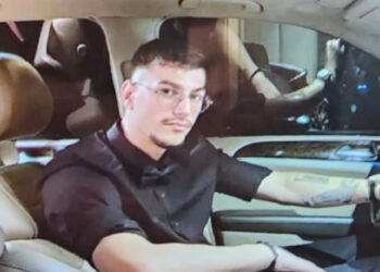 Vrasja e 20 vjeçarit në qendër të Fierit: 12 vite burg për autorin që kërkoi falje, lirohet i mituri bashkëpunëtor