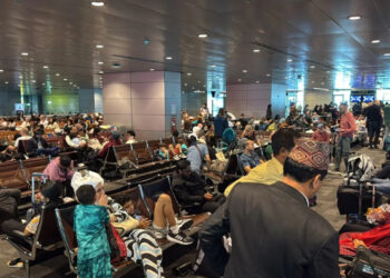 Trazirat në Lindjen e Mesme/ Kaos në aeroportin e Dohas dhe Dubait