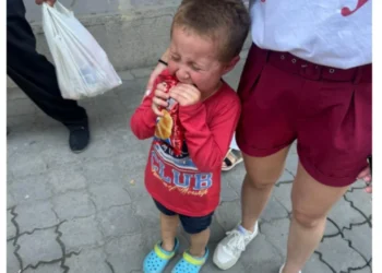 Gjendet një fëmijë 4-vjeçar i humbur në shatrivanin e Elbasanit, policia bën apel për ndihmë