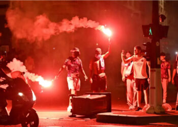 Fitorja e PSG-së/ Festa shndërrohet në luftë në Paris, 2 persona humbin jetën