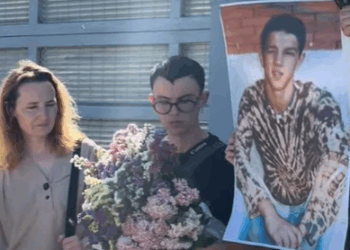 Vetëvrasja e emigrantit maroken, homazhe dhe protestë në kampin e Gjadrit