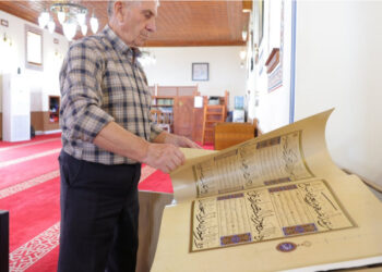 Kuran i rrallë në Xhaminë e Kalasë së Prezës, dhuratë nga Erdogan