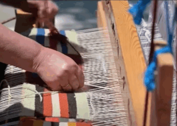 Festivali i qilimit në Gjirokastër! Tradita ekspozohet në pazarin e qytetit