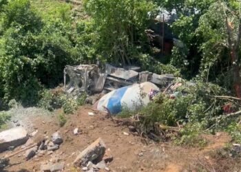 Aksident i rëndë në Ulëz, betonierja përfundon në humnerë