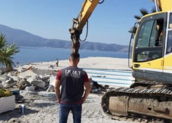 Kryebashkiaku i Himarës pezullon nga detyra 5 punonjës të IMT-së