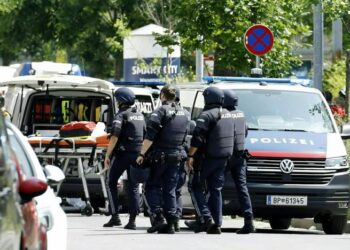 Masakër në një shkollë në Austri: Tetë të vdekur, mes tyre nxënës dhe mësues/ Autori vret veten