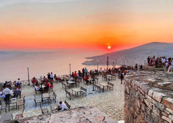 Skandal në Sarandë: Kalaja e Lëkurësit kthehet në biznes privat, 5 euro vetëm për të hyrë