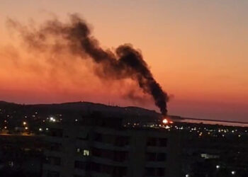 I vihet sërish zjarri fushës së mbetjeve në Vlorë