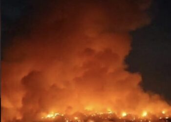 Prej tre ditësh vijon djegia e mbetjeve në landfillin e Elbasanit