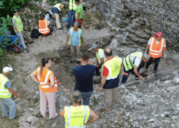 Rifillojnë gërmimet arkeologjike në kalanë e Gjirokastrës, zbulohet kulla e shekujve IV-VI