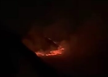 Zjarr në Dukat, digjet një sipërfaqe me pyje e shkurre