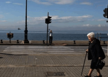 Shqipëria po plaket, grupmosha mbi 60 vjeç zuri një të tretën e popullsisë në 2024