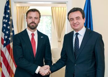 Kurti takohet me zyrtarin e lartë të DASH, çfarë u  diskutua