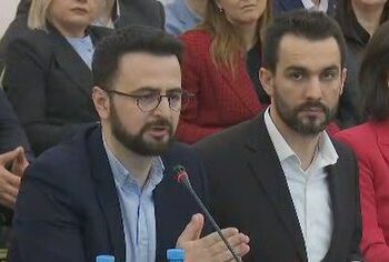 “Nëse Lapaj nuk jep llogari për vjehrrin, pse duhet të jap unë për dajën?”/ Përplasje të ashpra mes Lapajt dhe Kordhonit për mandatin në Kuvend