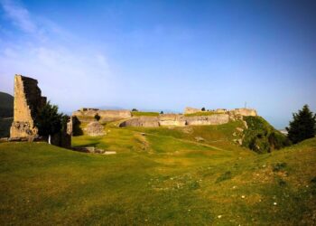 Rama rrëmben Kaninën: 834 hektarë tokë kullotë i kalojnë oligarkëve, fshatarët zhduken nga harta