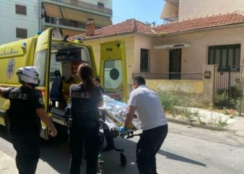Tragjedia në Greqi/ Shqiptari ndoqi me thikë bashkëshorten, e goditi në qafë para syve të vajzës 16-vjeçare, ishte ajo që njoftoi ambulancën