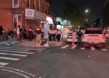 Të shtëna me armë zjarri në një restorant në New York, tre të vdekur dhe tetë të plagosur