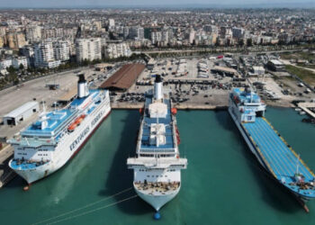 Fluks hyrjesh në portin e Durrësit, mbi 24 mijë pasagjerë në vetëm tre ditë