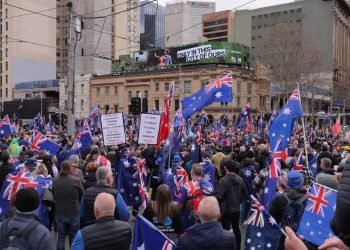 Valë protestash në Australi, mijëra qytetarë kundër emigrantëve, qeveria i dënon si ekstremizëm i djathtë