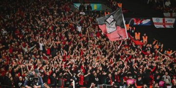 Përplasja mes “Tifozave Kuq e Zi” dhe FSHF-së thellohet: Thirrje për bojkot ndaj ndeshjes me Letoninë