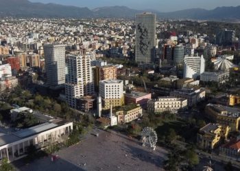 Tregu i shitjes së pronave në ngërç, çmimet në Tiranë kanë arritur “tavanin”