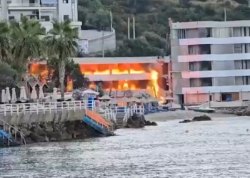 Shembje me tritol në Radhimë gjatë sezonit turistik, pushuesit alarmohen, satelitët “Albania” ende pa rezultat