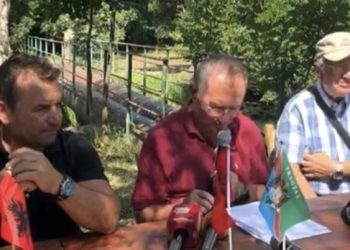 Banorët e Tragjasit protestojnë sërish: Ujin ua marrin për resortet në Dhërmi