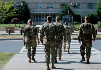 Trupat e Gardës Kombëtare mbërrijnë në Uashington