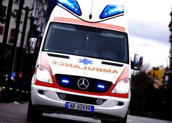 Sarandë/ 15-vjeçarja hidhet nga kati i katërt pas bullizimit nga bashkëmoshatarët