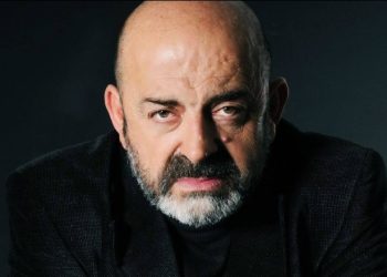 LAJM I FUNDIT/ U shua një ikonë e artit shqiptar, Enver Petrovci ndahet nga jeta në moshën 71-vjeçare