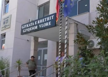 Dhunohet punonjësi i sigurisë në Gjykatën e Vlorës, autori një avokat