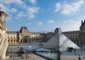 ADN-ja ‘zhbllokon’ hetimin e grabitjes në Luvër, arrestohen dy persona në Paris