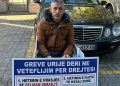 “Më vranë nënën dhe dajën, tani duan dhe shtëpinë”/ Banori i Golemit nis grevën e urisë para SPAK: “Do vdes këtu!”