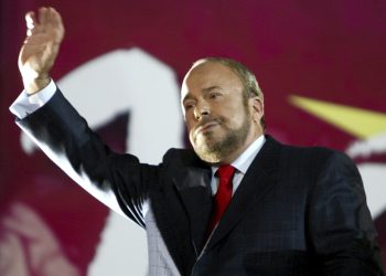 Ndërron jetë në moshën 73-vjeçare, ish kryeministri dhe lideri historik i PS, Fatos Nano