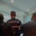 Skandal në Tiranë/ Polici i Bllokut të Sigurisë kapet duke blerë kokainë për ta shitur në ambientet e punës