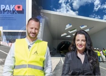 “Nga ty varet e ardhmja ime” – Zbardhen mesazhet e Belinda Ballukut me Evis Berberin para emërimit në ARRSH