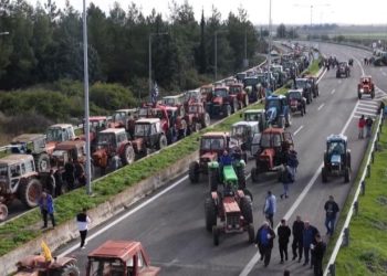 Protestat e fermerëve grekë paralizojnë qarkullimin, aksi Kakavijë-Janinë mbetet i bllokuar prej orës 19:00
