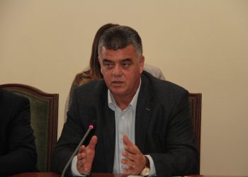 Lirohet ish-ministri i Mjedisit Lefter Koka, pas katër vitesh në burg