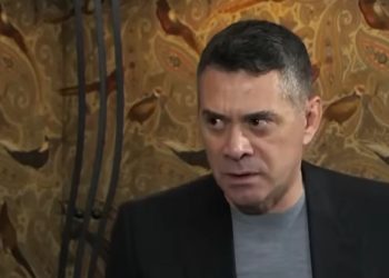 Skandali i “Smart City” trondit publikun, Ahmetaj: Shqiptarët paguajnë 15 mijë dollarë për një kamerë trupi, 52 mijë për trafikun