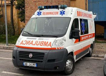 Aksident fatal në Tiranë, 7-vjeçari humb jetën, shoferi që e përplasi zhduket nga vendi i ngjarjes