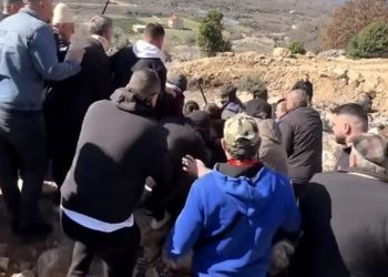 Rrjolli përshkallëzohet në fundjavë: Rojet në kanal, mjetet e Bashkim Ulajt dhe ‘Breçani Security’ të shkatërruara, opozita në heshtje