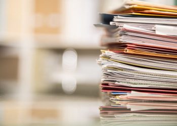 35 vite në gjyqe dhe drejtësia në kolaps: dosjet rriten, qytetarët presin deri në vdekje